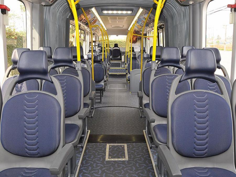 Интерьер Marcopolo Viale BRT Articulado Volvo B340M 2012 года  (фото 2 из 12)